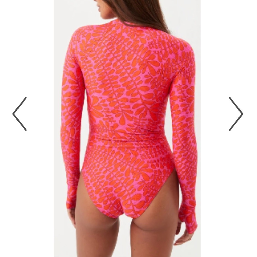 TRINA TURK Trellis Paddle long sleeve one piece swimsuit pink - Picture 3 of 16